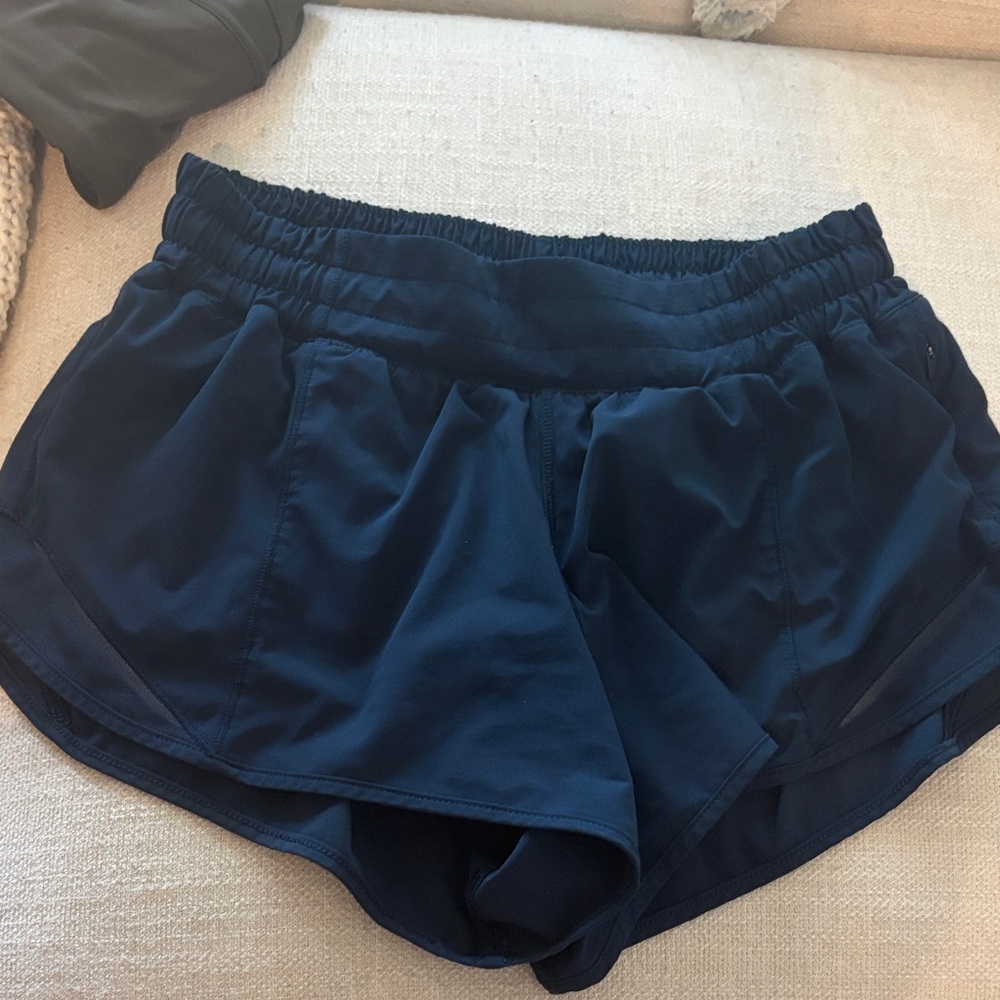 lululemon athletica Women's Dark Navy Athletic Shorts - Picture 2 of 2